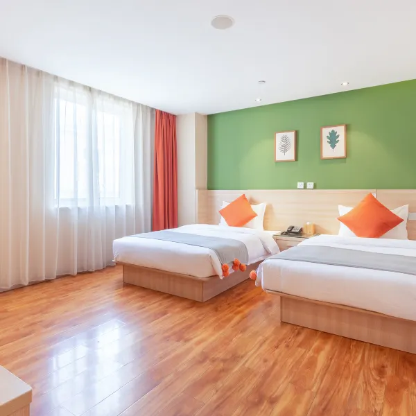 伊菲酒店(西安钟鼓楼回民街店)基本介绍-西安酒店预定一律低至6折