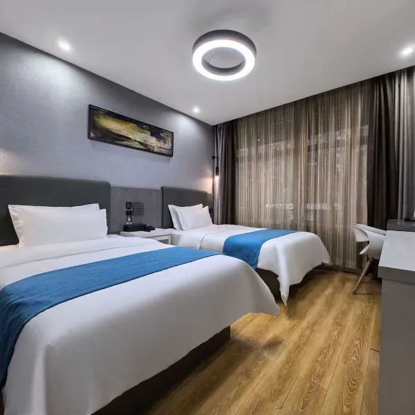 都都18精选酒店(西安高新安琪儿医院店)基本介绍-西安酒店预定一律低至6折