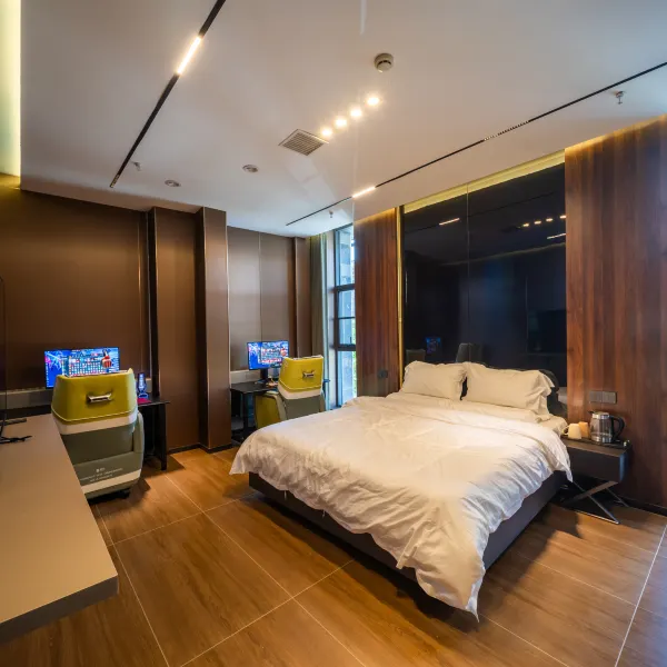 唐猫电竞酒店(丈八北路地铁站科技路店)基本介绍-西安酒店预定一律低至6折