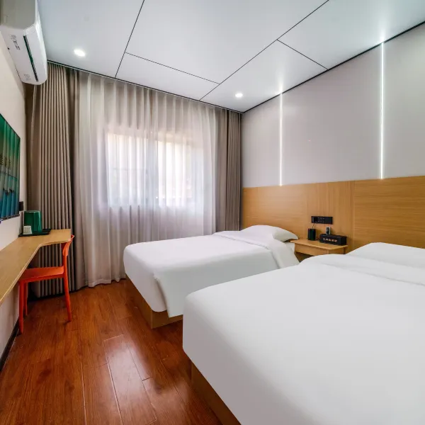 谦品酒店(西安西京医院康复路地铁站店)基本介绍-西安酒店预定一律低至6折