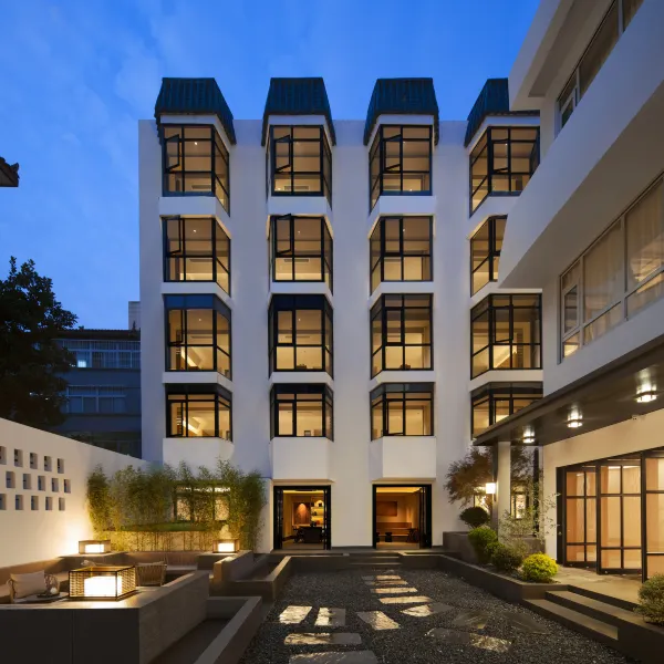 西安钟鼓楼和平门Mc麦悦·城市别院基本介绍-西安酒店预定一律低至6折