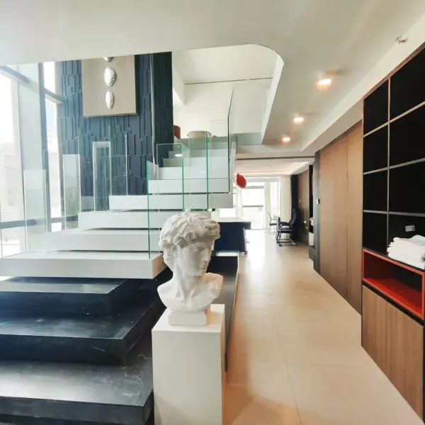 唐妃轻奢loft民宿(奥体中央公园双寨地铁站店)基本介绍-西安酒店预定一律低至6折