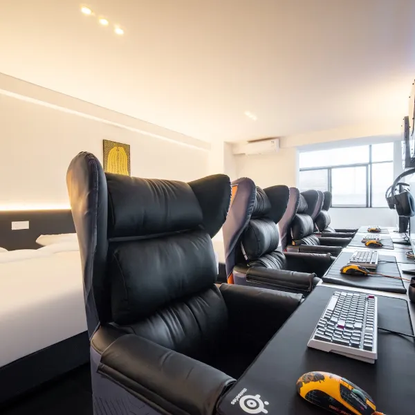 一二电竞酒店基本介绍-西安酒店预定一律低至6折