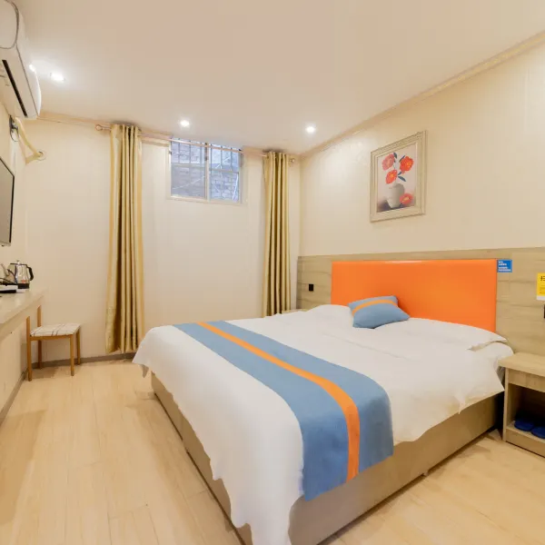 云居客栈(太白南路地铁站店)基本介绍-西安酒店预定一律低至6折