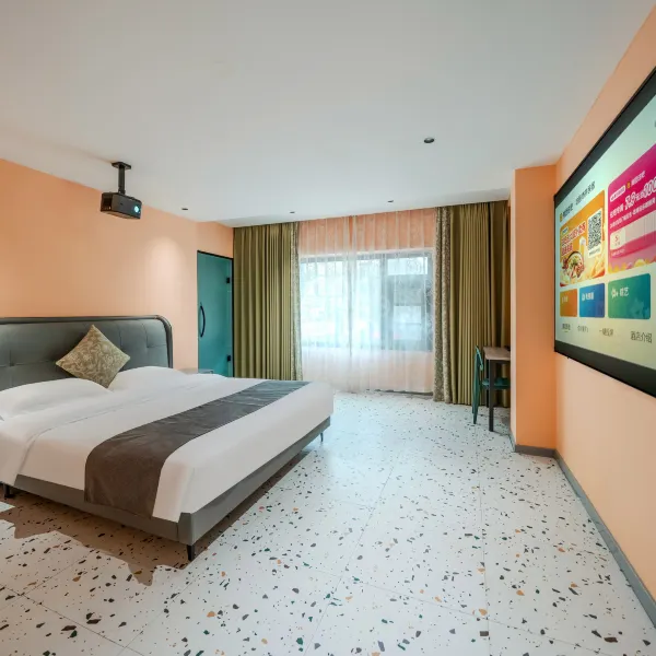 坊园民宿(西安钟鼓楼回民街店)基本介绍-西安酒店预定一律低至6折