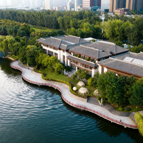 西安汉乐府酒店(汉城湖店)基本介绍-西安酒店预定一律低至6折