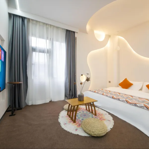 柏橙酒店(西安钟楼地铁站回民街店)基本介绍-西安酒店预定一律低至6折