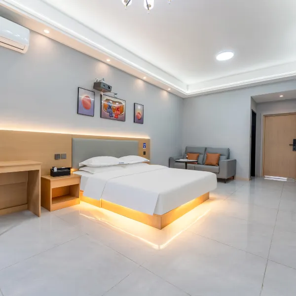 禾漫·观影酒店(邮电大学长安区大学城店)基本介绍-西安酒店预定一律低至6折