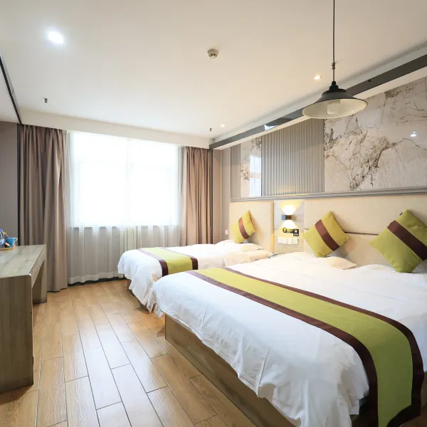 希柚酒店(三桥后卫寨地铁站店)基本介绍-西安酒店预定一律低至6折