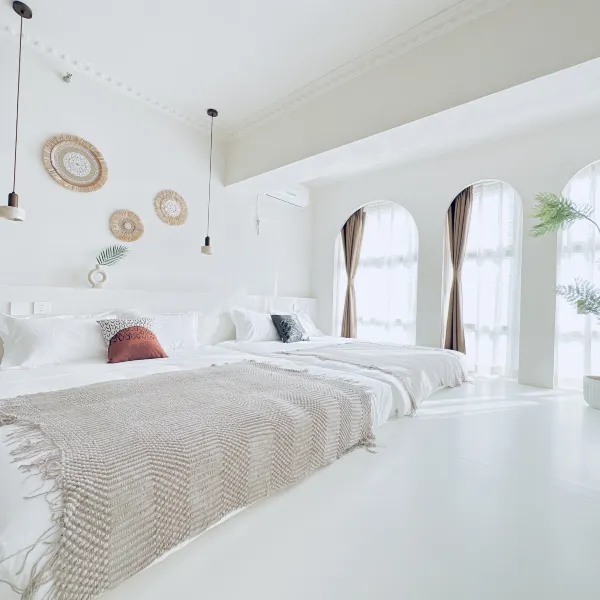 柚子Home设计师民宿(万象城店)基本介绍-西安酒店预定一律低至6折