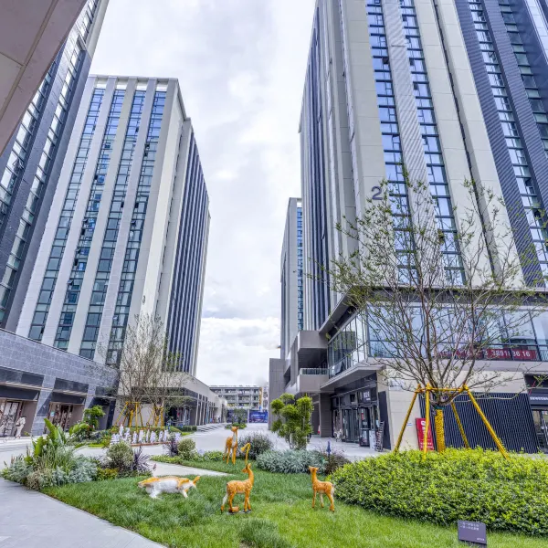 西安枫叶酒店(西北妇女儿童医院创意谷店)基本介绍-西安酒店预定一律低至6折