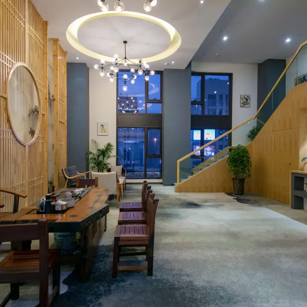 轻住·西安大隐于舍公寓(曲江西北妇幼店)基本介绍-西安酒店预定一律低至6折