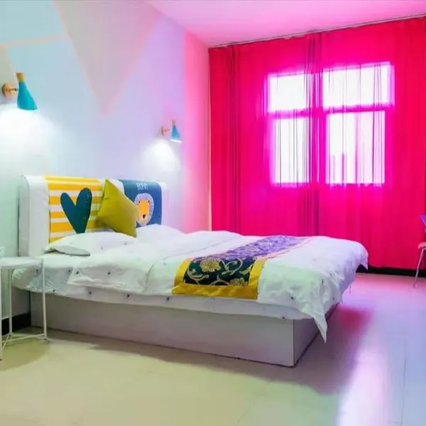 西安童话主题酒店基本介绍-西安酒店预定一律低至6折